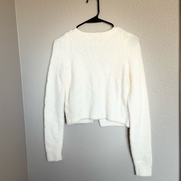 Hollister Cream Fuzzy Knit Sweater - Picture 4 of 5